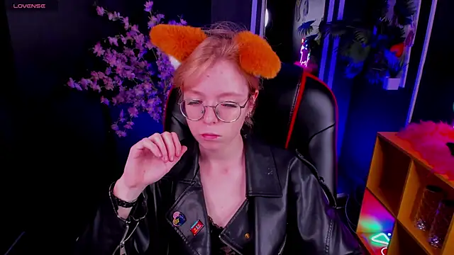 FoxxyyPolly online show from July 2026 05:14:02 AM