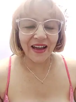 Snapshot of vitaminafranccesca chatting on June 2026 04:56:01 AM vitaminafranccesca online show from June 2026 04:56:01 AM