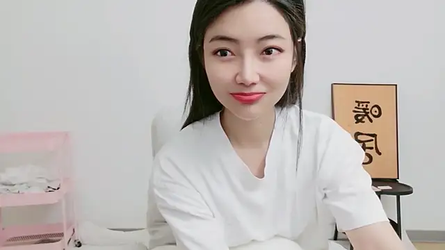 woxiangjinjin030 online show from May 2026 06:53:02 AM