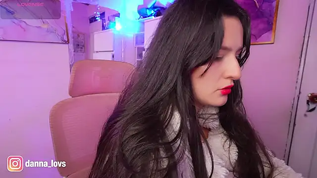 DannaaLovs online show from June 2026 03:01:02 PM