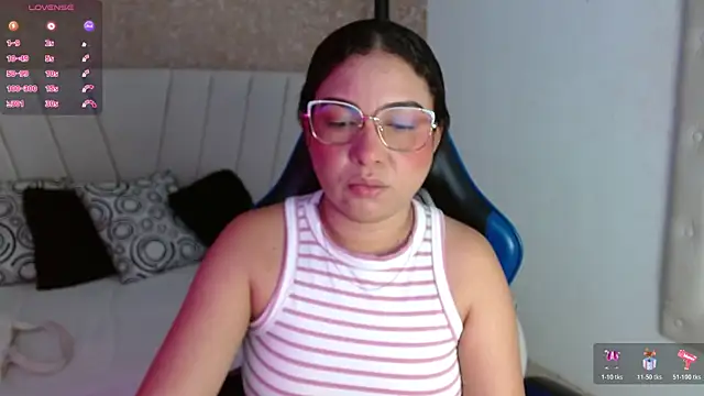 Snapshot of AliceSmity__ chatting on June 2026 12:08:01 PM AliceSmity online show from June 2026 12:08:01 PM