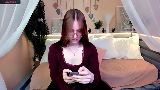 Snapshot of Maya_Winters chatting on May 2026 10:34:02 AM Maya Winters online show from May 2026 10:34:02 AM