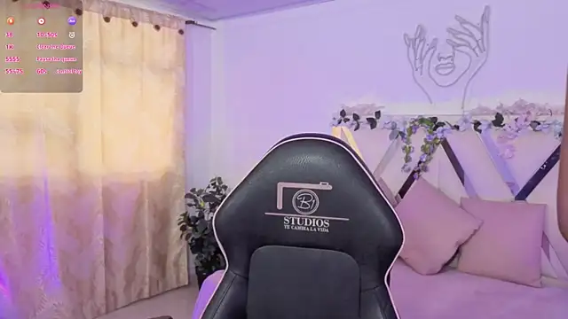 CRISTALBROKE TAY online show from July 2026 07:07:02 PM