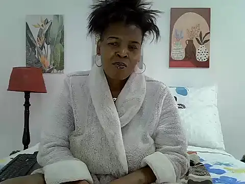 Snapshot of BlackBeautyJuXx chatting on May 2026 09:49:02 AM BlackBeautyJuXx online show from May 2026 09:49:02 AM