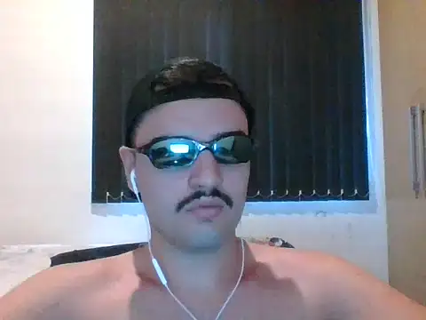 felipegaucho online show from May 2026 11:59:01 AM