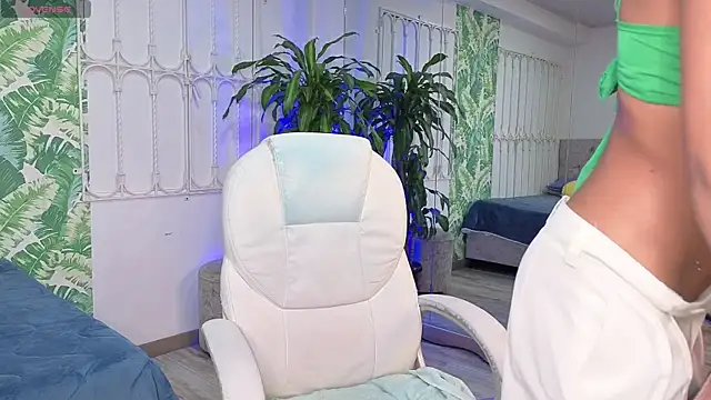 Snapshot of baby_julieta00 chatting on June 2026 12:13:02 PM baby julieta00 online show from June 2026 12:13:02 PM