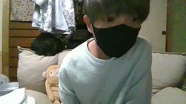Snapshot of kazupan22 chatting on May 2026 01:15:02 PM kazupan22 online show from May 2026 01:15:02 PM