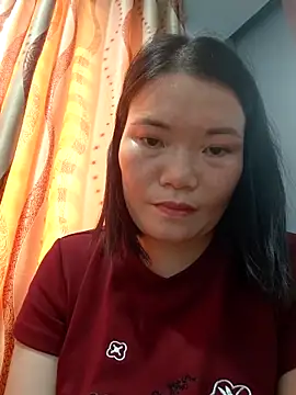 Snapshot of -Trici- chatting on May 2026 07:14:02 AM -Trici- online show from May 2026 07:14:02 AM