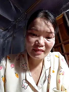 Snapshot of -Trici- chatting on June 2026 03:46:01 AM -Trici- online show from June 2026 03:46:01 AM