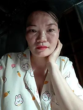 Snapshot of -Trici- chatting on June 2026 07:36:01 PM -Trici- online show from June 2026 07:36:01 PM