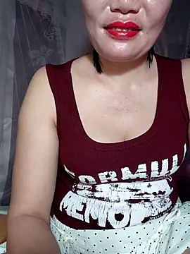 Snapshot of -Trici- chatting on July 2026 07:49:02 PM -Trici- online show from July 2026 07:49:02 PM