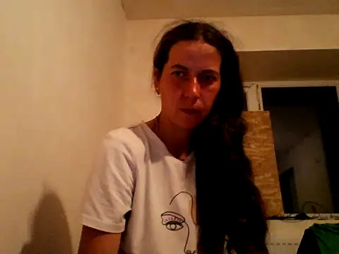 Snapshot of DanicaFey chatting on May 2026 06:24:02 PM DanicaFey online show from May 2026 06:24:02 PM