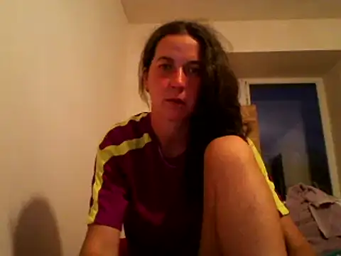 Snapshot of DanicaFey chatting on May 2026 06:27:01 PM DanicaFey online show from May 2026 06:27:01 PM