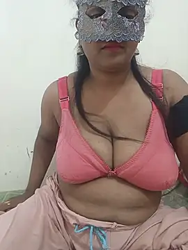 Snapshot of Ponaam-Babe chatting on May 2026 08:53:01 AM Ponaam-Babe online show from May 2026 08:53:01 AM
