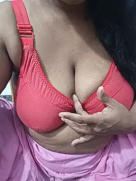 Snapshot of Ponaam-Babe chatting on August 2026 08:05:02 AM Ponaam-Babe online show from August 2026 08:05:02 AM