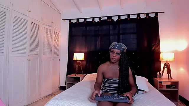 Snapshot of YasiryCoper chatting on June 2026 11:56:02 AM YasiryCoper online show from June 2026 11:56:02 AM