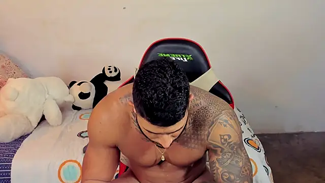 JackMclain online show from June 2026 05:02:02 PM