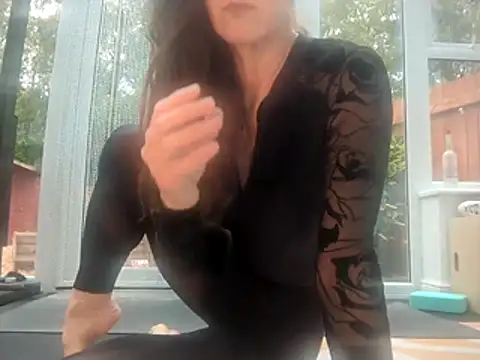 Snapshot of Lady_T_ chatting on May 2026 11:27:02 AM Lady T online show from May 2026 11:27:02 AM