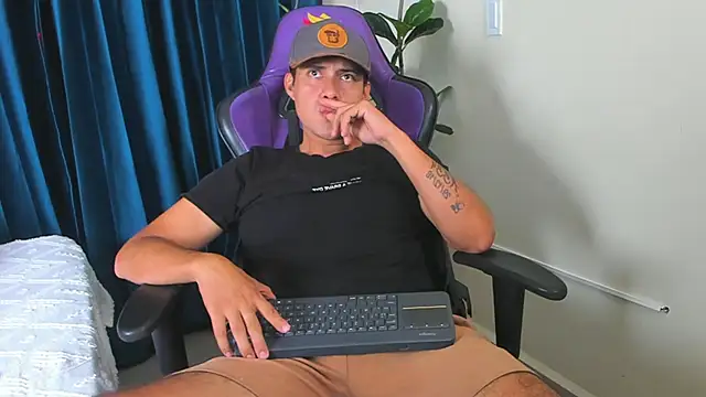 playboy Felipe online show from May 2026 01:29:02 PM