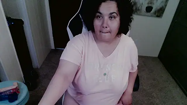 Snapshot of SweetPuertoRicanBliss chatting on July 2026 08:33:02 PM SweetPuertoRicanBliss online show from July 2026 08:33:02 PM