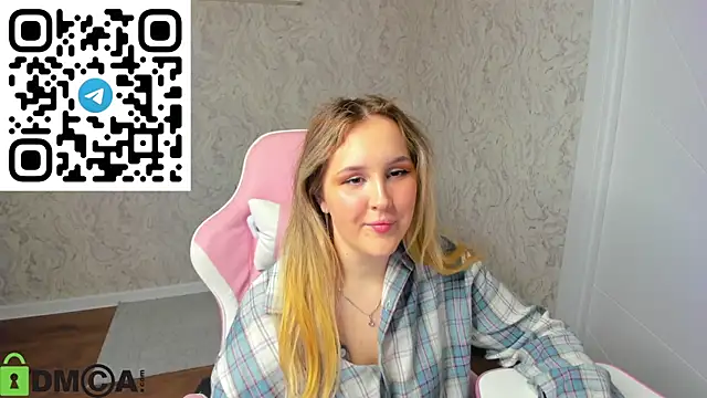 Snapshot of Stacey_Dawson chatting on May 2026 09:07:01 AM Stacey Dawson online show from May 2026 09:07:01 AM