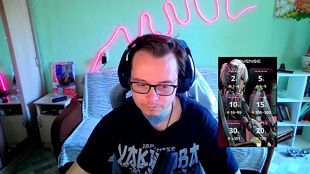 Snapshot of MeLanXolik chatting on June 2026 05:32:02 AM MeLanXolik online show from June 2026 05:32:02 AM