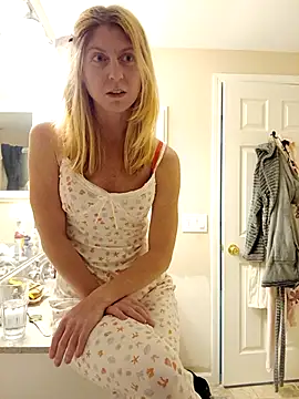 daddys girl333 online show from June 2026 04:54:01 AM