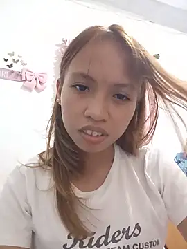 Snapshot of sweetpinayxxx chatting on May 2026 01:58:01 AM sweetpinayxxx online show from May 2026 01:58:01 AM