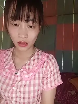 Snapshot of Logii_x chatting on May 2026 03:56:01 AM Logii x online show from May 2026 03:56:01 AM