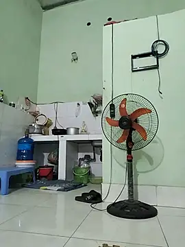 Snapshot of Logii_x chatting on June 2026 08:08:01 AM Logii x online show from June 2026 08:08:01 AM