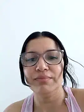 Snapshot of Casandra_inthemorning chatting on May 2026 01:08:01 PM Casandra inthemorning online show from May 2026 01:08:01 PM