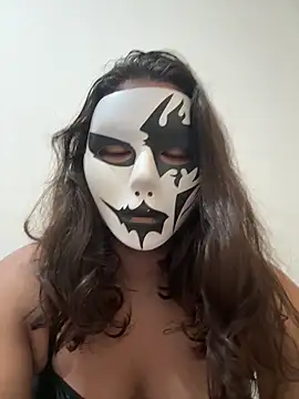 cherrybr01 online show from May 2026 05:07:02 PM