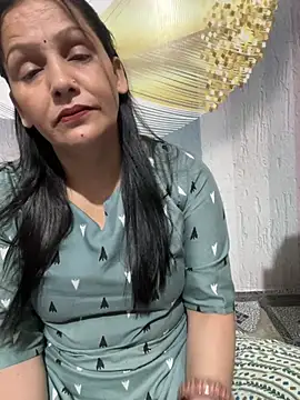simmy14321 online show from July 2026 07:12:01 AM