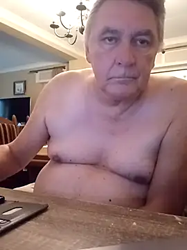 Snapshot of edje59a chatting on September 2025 06:17:01 AM edje59a online show from September 2025 06:17:01 AM