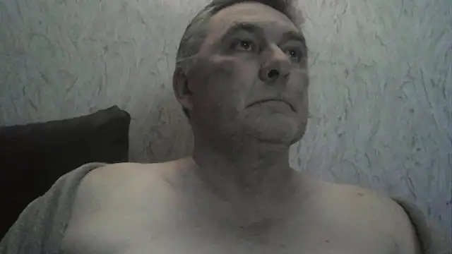 Snapshot of edje59a chatting on December 2025 12:37:02 AM edje59a online show from December 2025 12:37:02 AM