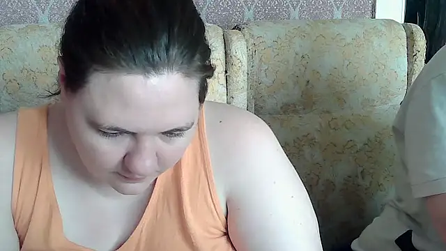 Snapshot of TiffanyLenee chatting on May 2026 10:32:02 AM TiffanyLenee online show from May 2026 10:32:02 AM