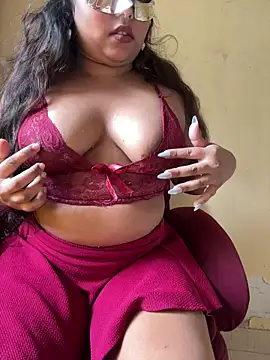 Snapshot of SlutrySiren chatting on July 2026 08:43:02 AM SlutrySiren online show from July 2026 08:43:02 AM
