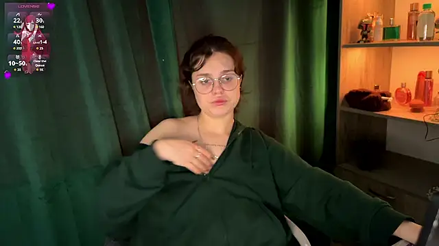 Snapshot of lolaluxe69 chatting on May 2026 02:25:01 PM lolaluxe69 online show from May 2026 02:25:01 PM