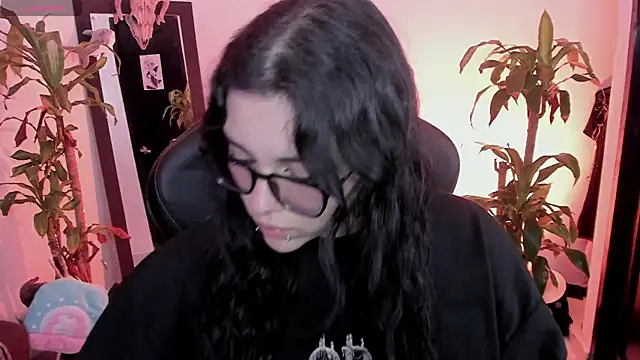 MissCharlottte 18 online show from June 2026 04:33:02 AM