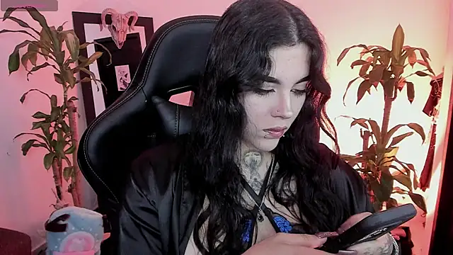 MissCharlottte 18 online show from June 2026 03:17:01 AM