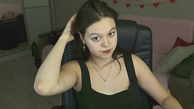 DelarySong online show from June 2026 07:03:02 PM
