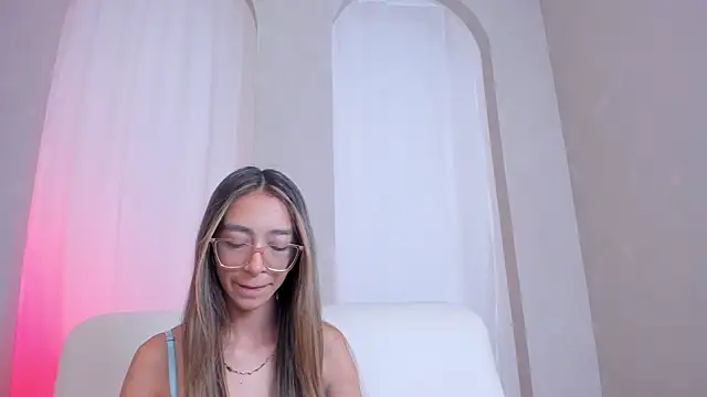 Snapshot of HannaCarttier_ chatting on June 2026 12:15:02 PM HannaCarttier online show from June 2026 12:15:02 PM