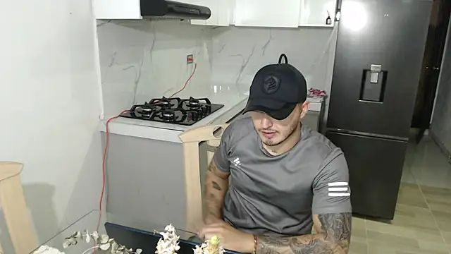 Thiago 420 online show from June 2026 11:24:01 PM