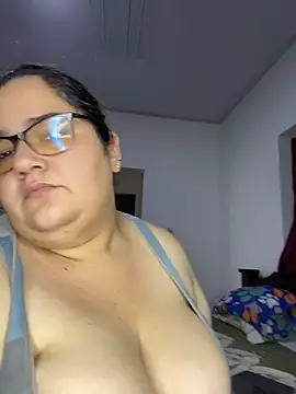 Snapshot of marianacooper1234 chatting on June 2026 04:39:02 PM marianacooper1234 online show from June 2026 04:39:02 PM