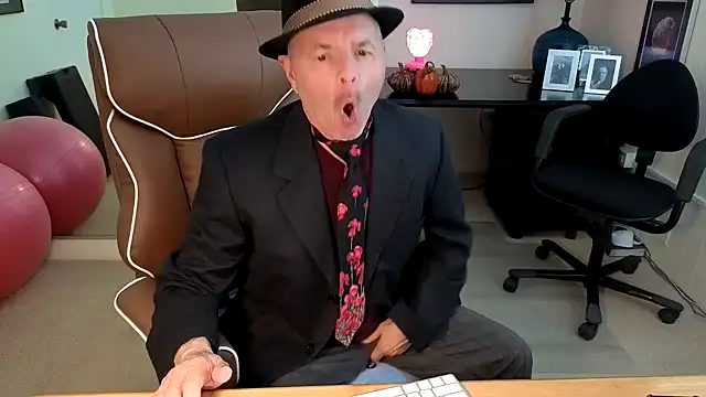 hotdadbod online show from November 2025 09:37:02 PM