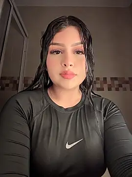 Snapshot of cloe_sexxx chatting on May 2026 04:24:01 PM cloe sexxx online show from May 2026 04:24:01 PM