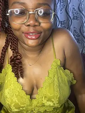 Snapshot of Creamyyystar chatting on July 2026 11:09:02 PM Creamyyystar online show from July 2026 11:09:02 PM