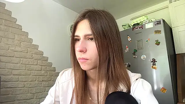 Snapshot of ZaraGuyette chatting on May 2026 12:14:02 PM ZaraGuyette online show from May 2026 12:14:02 PM