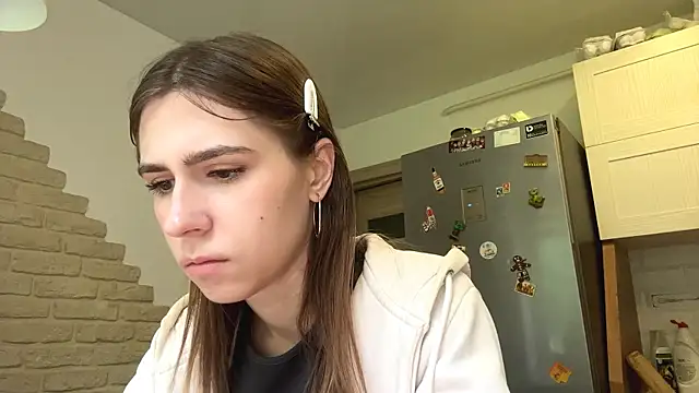 Snapshot of ZaraGuyette chatting on May 2026 04:09:02 AM ZaraGuyette online show from May 2026 04:09:02 AM