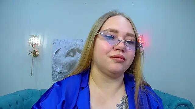 DianaKristol online show from June 2026 06:12:01 PM